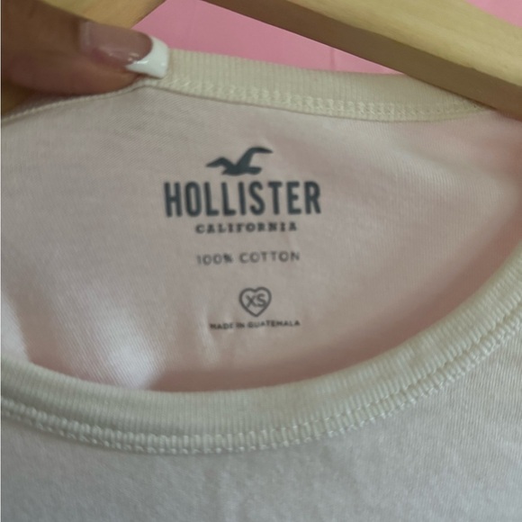 Vintage Hollister Cream Mystique Graphic Baby Tee - Picture 2 of 3
